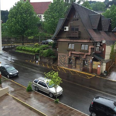Res. Alcides Balzaretti Apartment Gramado Exterior photo